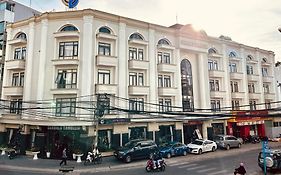 Sandals Camellia Hotel